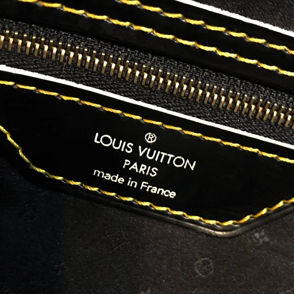 Louis Vuitton Suhali Noir Lockit PM Bag - Picture 10 of 14